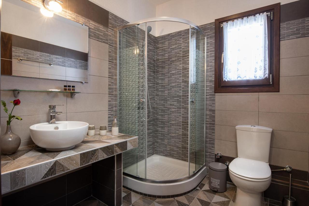Xalonia Seaview Apartment Áyios Nikólaos Luaran gambar